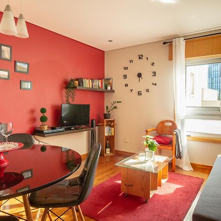 Francos Relaxing Apartment By The Metro OOporto Esterno foto